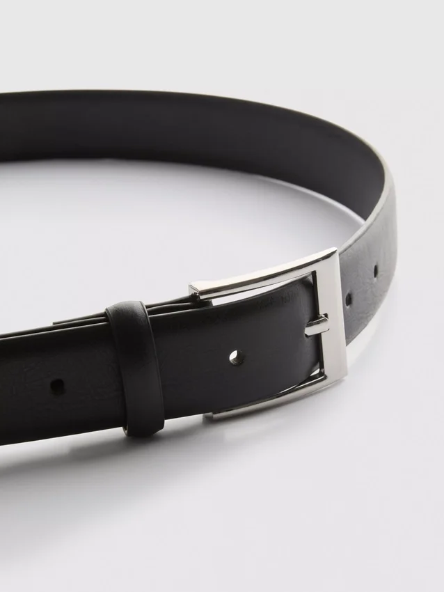 Classic-style faux leather belt