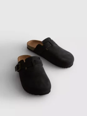 Closed toe mule slippers