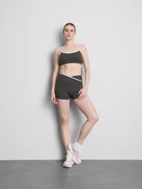 Contrast trim cross-back active crop top