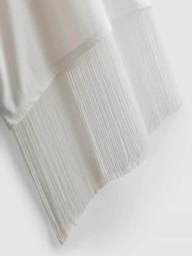 Cotton asymmetric fringe tee