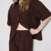 Cotton-blend elastic-waist shorts