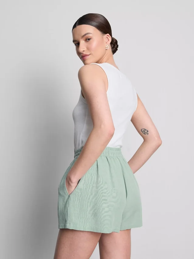 Cotton-blend elastic-waist shorts