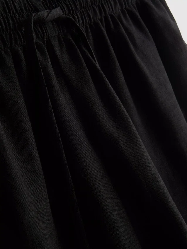 Cotton-blend elastic-waist shorts