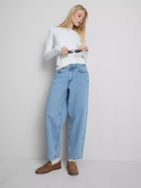 Cotton denim high waisted tapered jeans