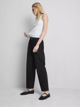 Cotton denim high waisted tapered jeans