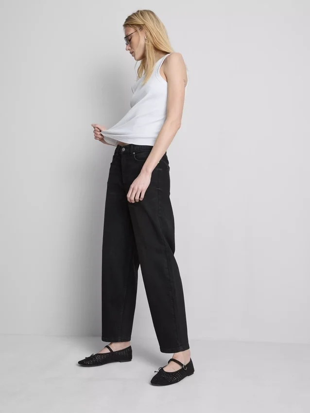 Cotton denim high waisted tapered jeans