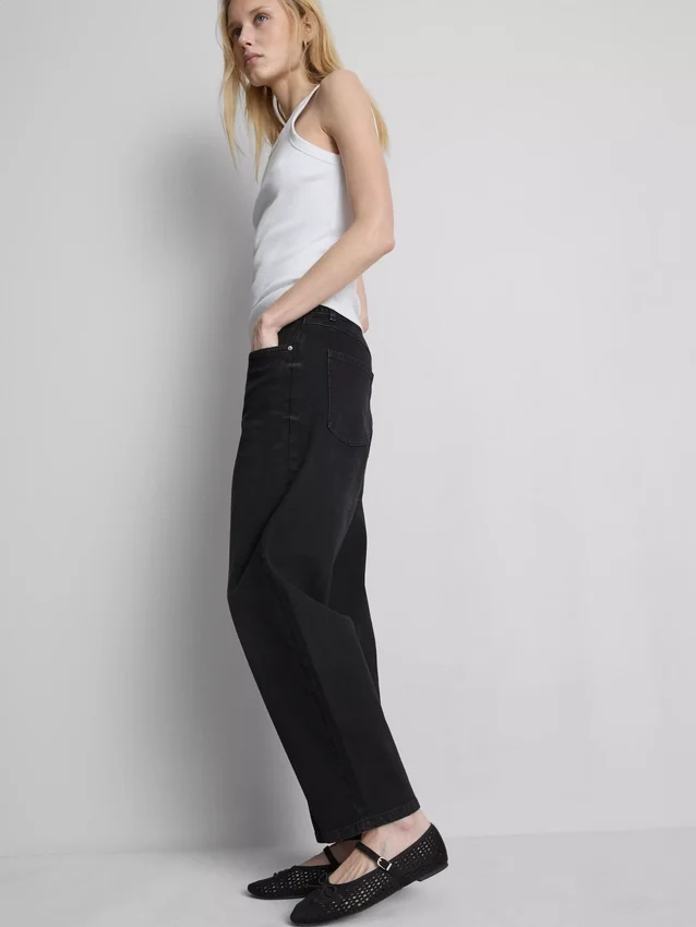 Cotton denim high waisted tapered jeans