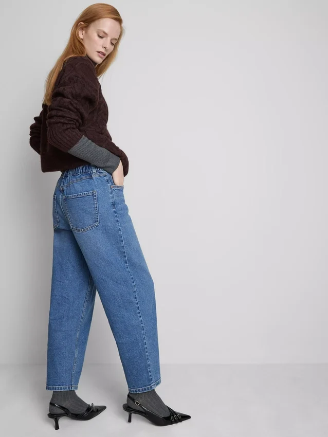 Cotton denim high waisted tapered jeans