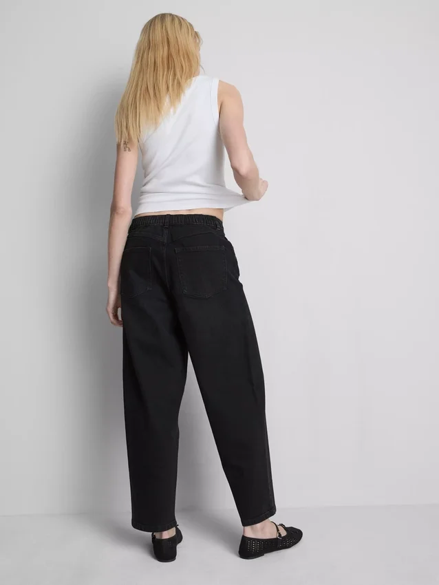 Cotton denim high waisted tapered jeans