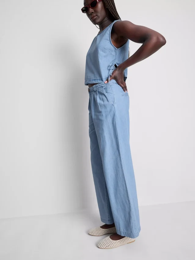Cotton denim pleated wide leg jeans