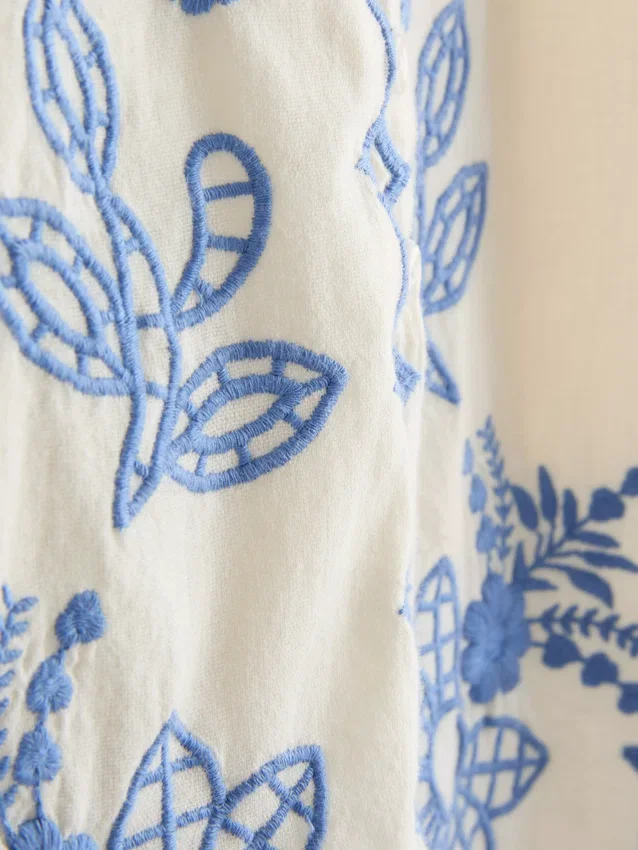 Cotton floral embroidered waistcoat