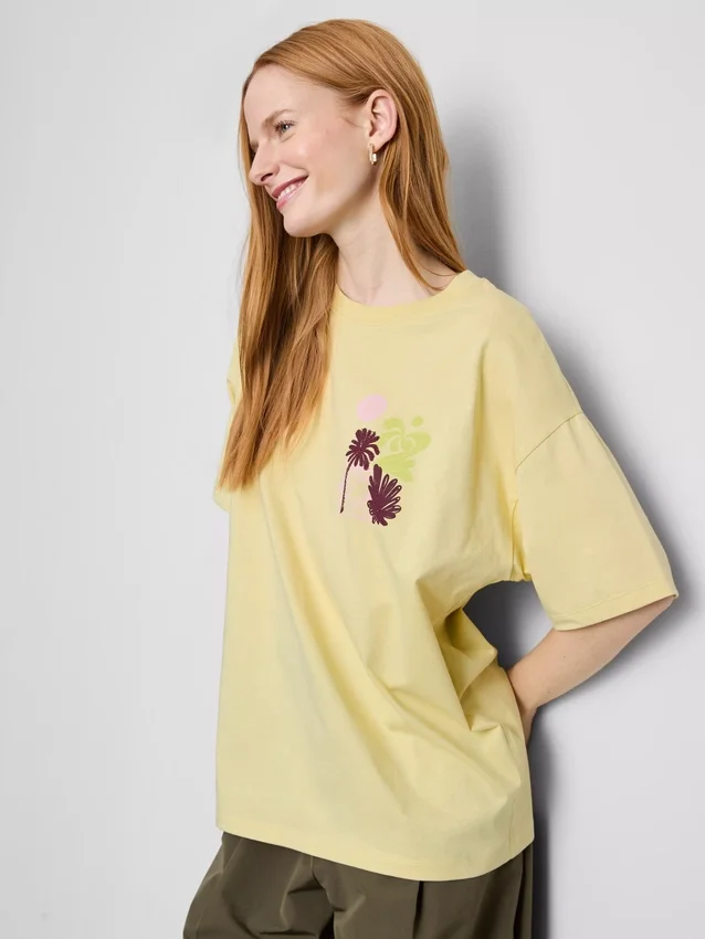 Cotton oversized graphic boyfriend tee