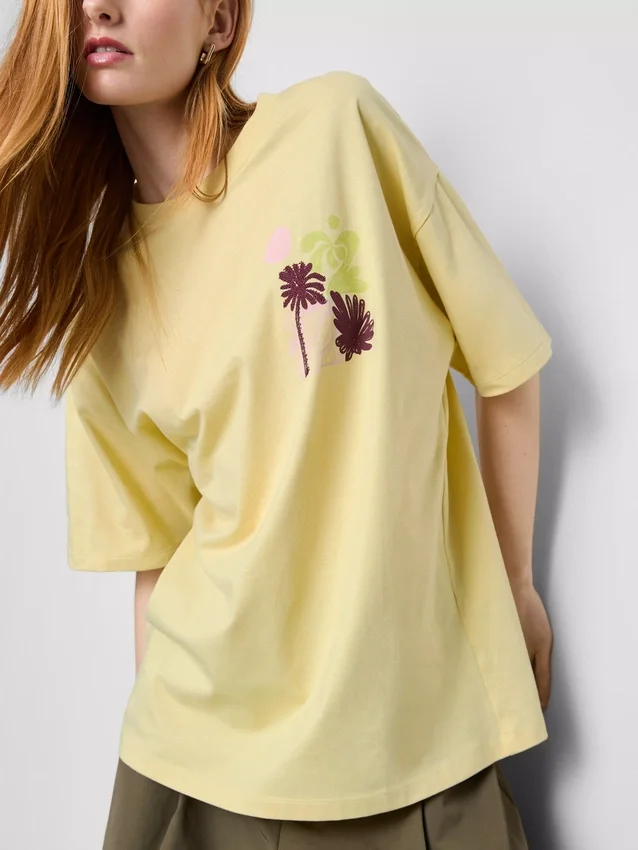 Cotton oversized graphic boyfriend tee