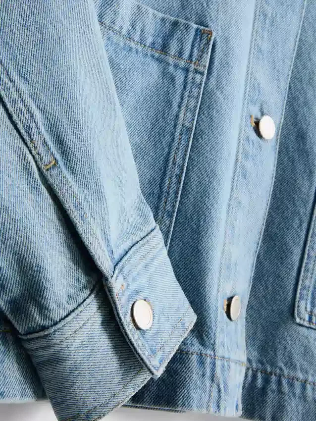 Cotton patch pocket denim jacket