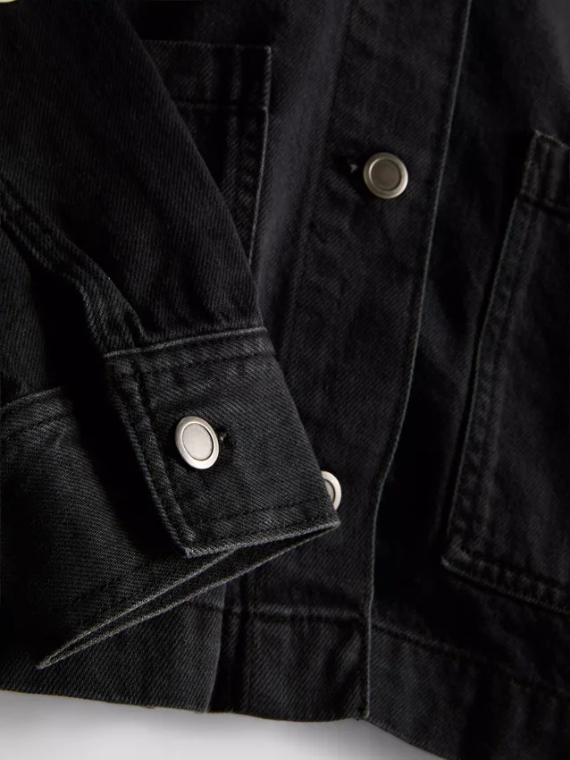 Cotton patch pocket denim jacket