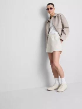 Cotton-rich relaxed airport shorts