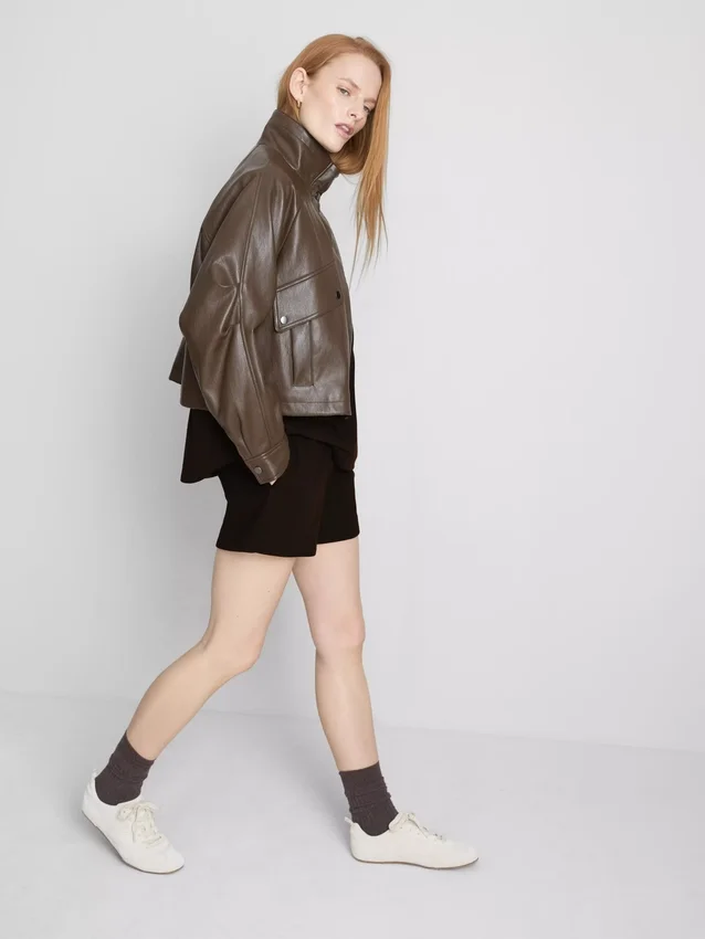 Cotton-rich relaxed airport shorts