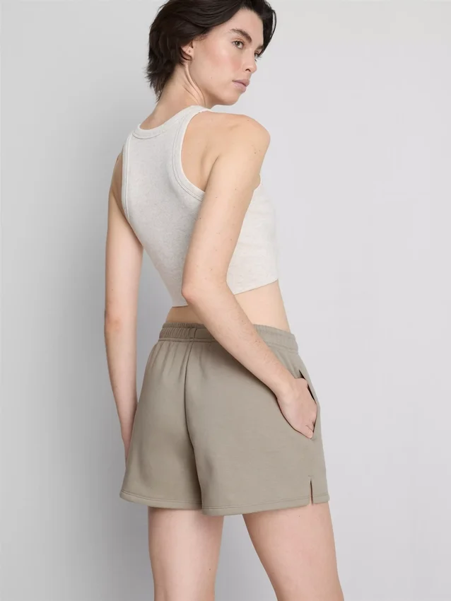 Cotton-rich relaxed leisure shorts