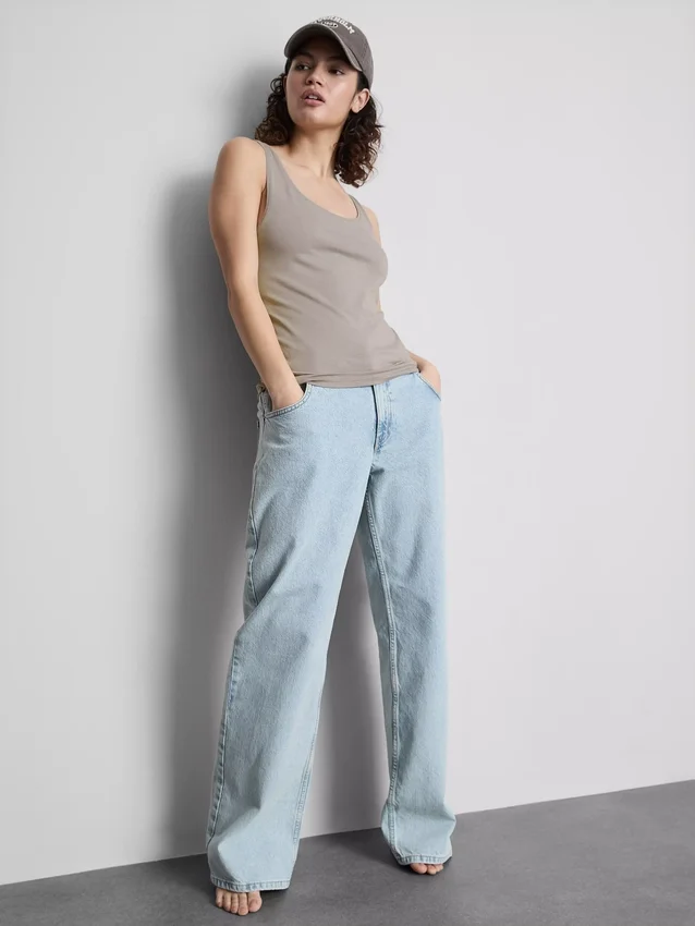 Cotton rich stretch tank