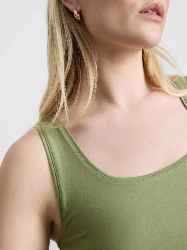 Cotton rich stretch tank