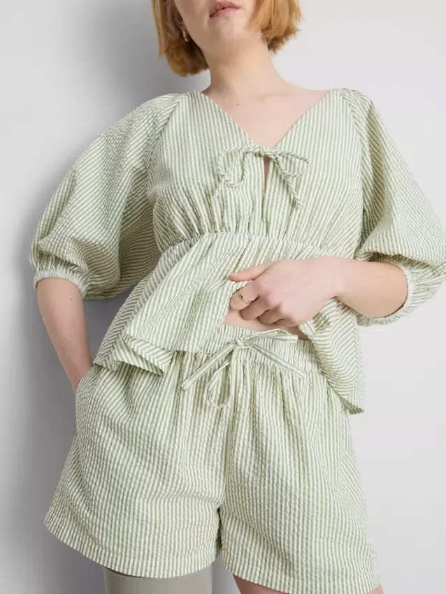 Cotton striped seersucker shorts