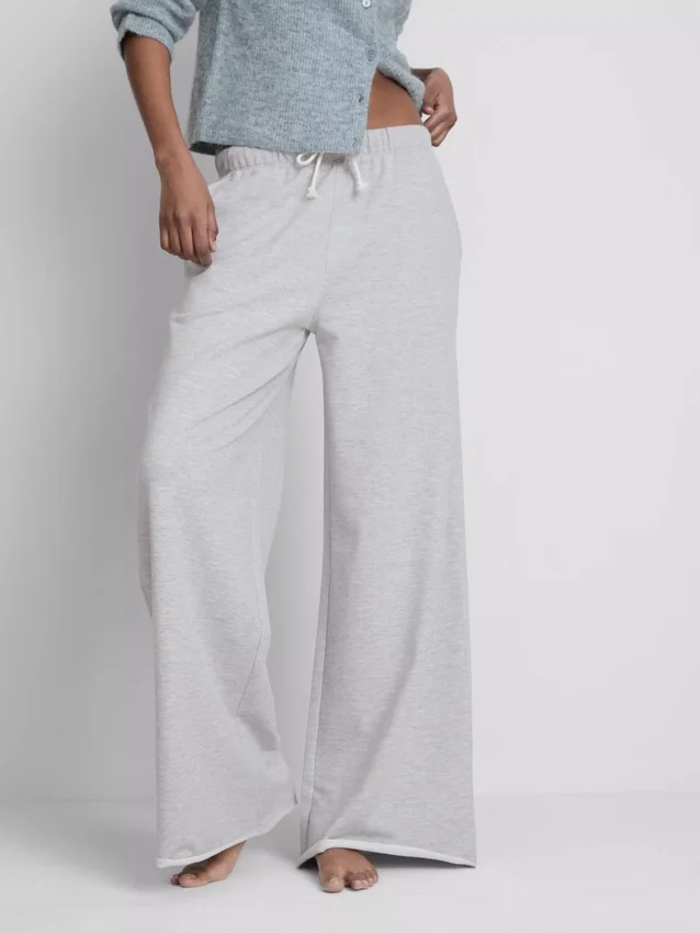 Cozy wide-leg cotton-blend joggers