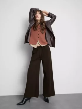 Cozy wide-leg cotton-blend joggers