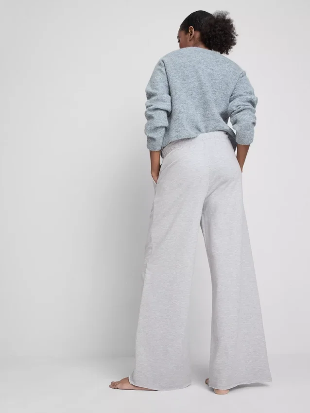 Cozy wide-leg cotton-blend joggers