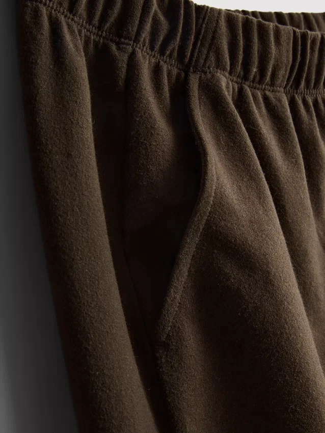 Cozy wide-leg cotton-blend joggers