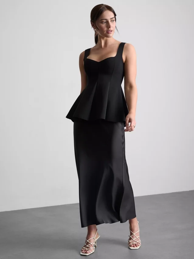 Crepe sweetheart peplum top