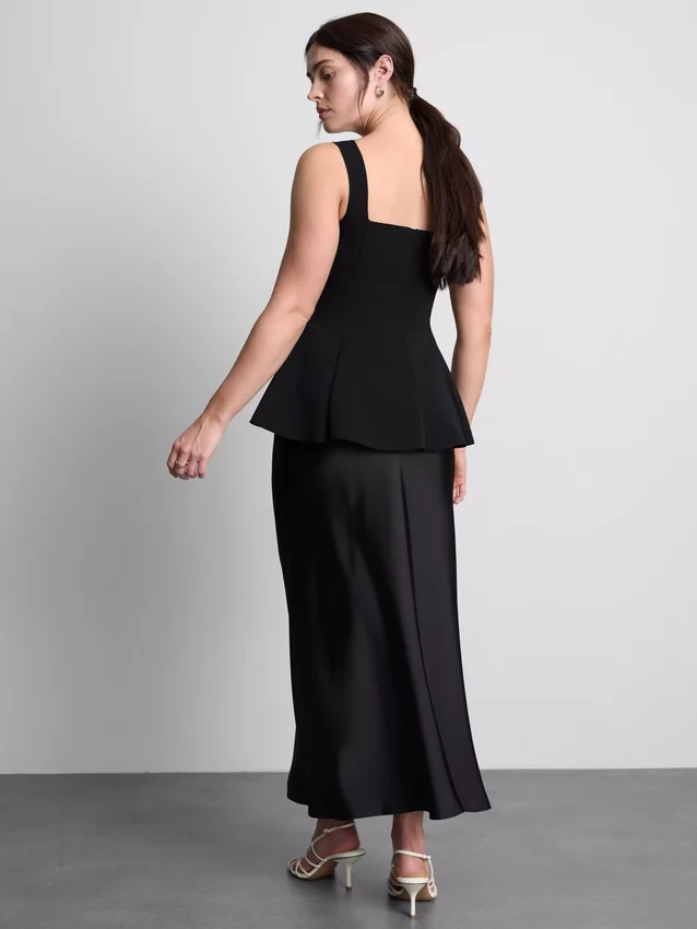 Crepe sweetheart peplum top