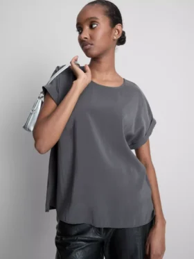 Crew neck roll sleeve tee