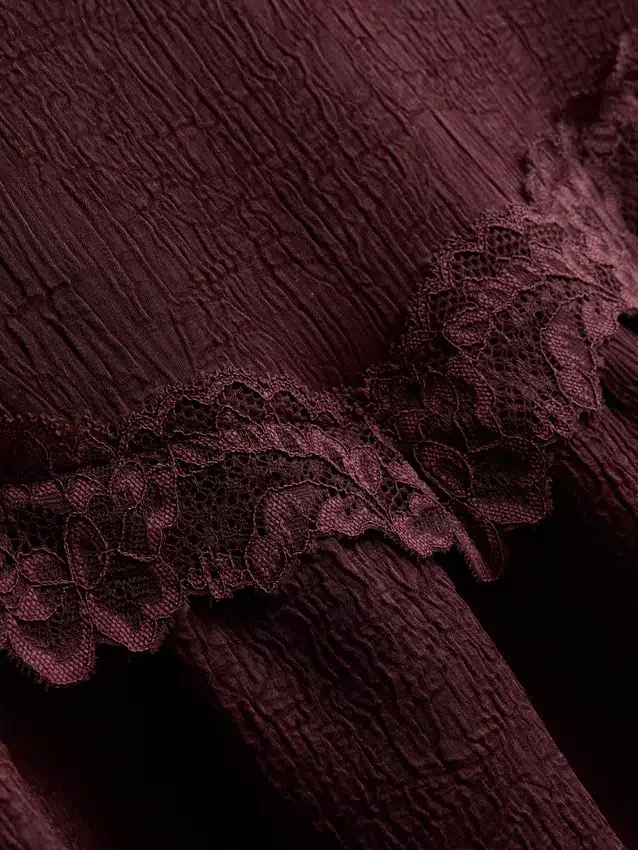 Crinkle v-neck top