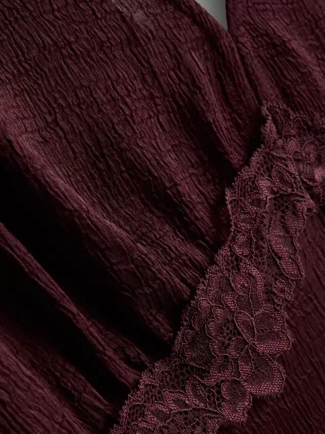 Crinkle v-neck top