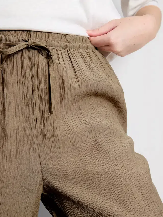 Crinkle wide leg pants