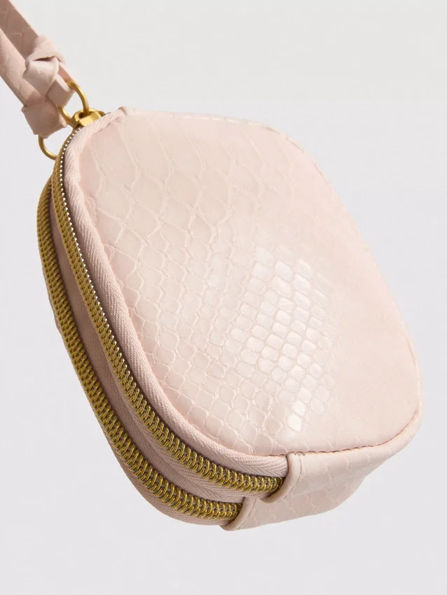 Croc-effect coin purse