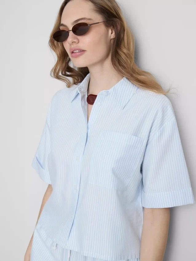 Cropped boxy short-sleeve oxford shirt