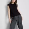 Cropped sleeveless shoulder pad tee