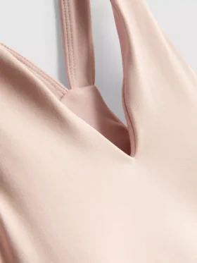 Cropped v-neck active top