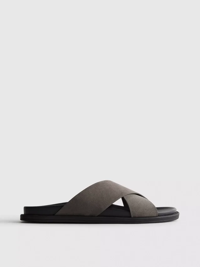 Cross strap pool slides