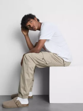 Cuffed cargo joggers