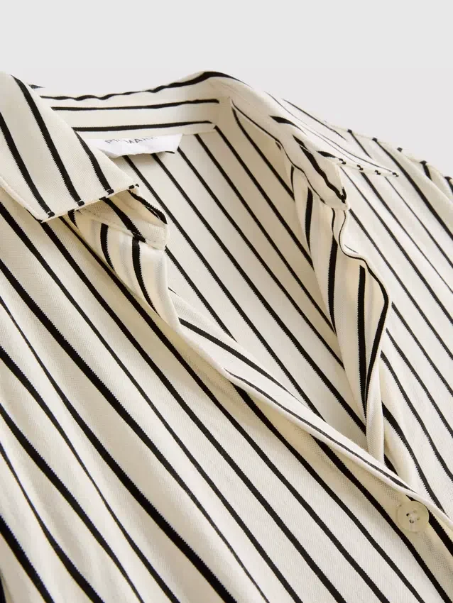 Curved-hem relaxed button-down shirt