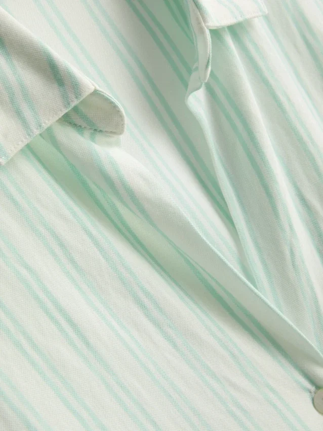 Curved-hem relaxed button-down shirt