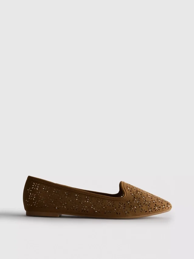 Cut-out ballet flats