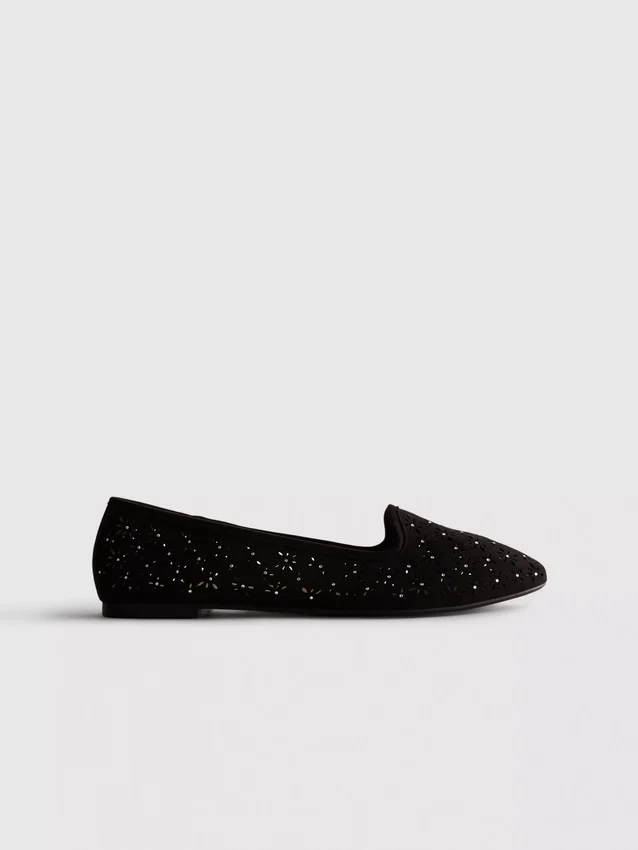 Cut-out ballet flats