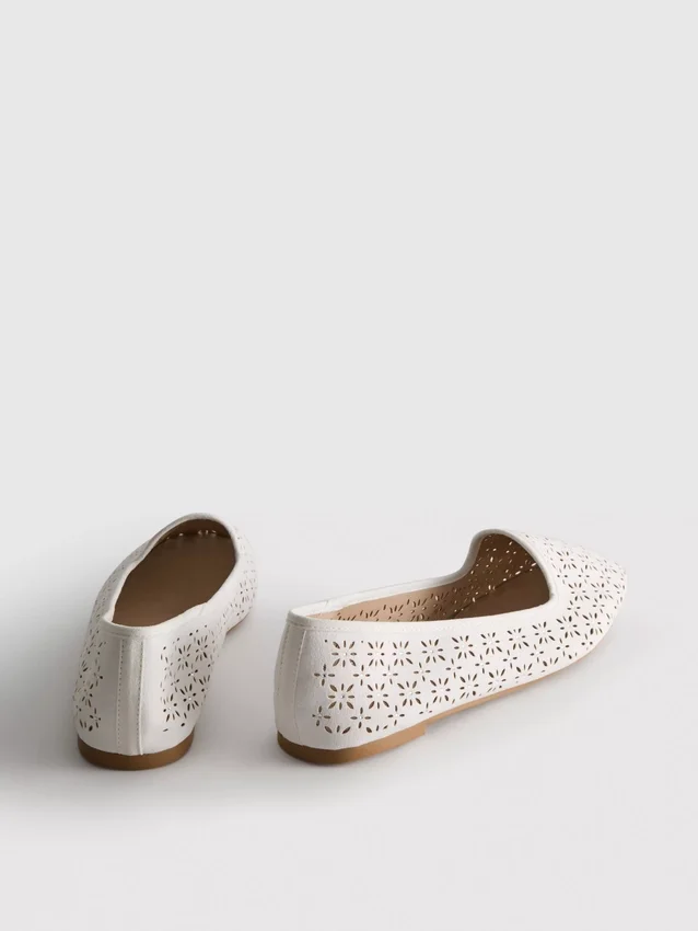 Cut-out ballet flats