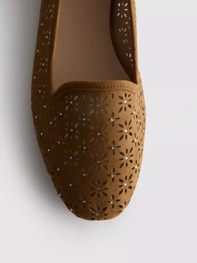 Cut-out ballet flats