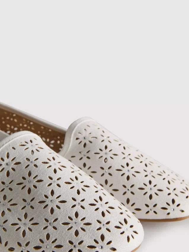 Cut-out ballet flats