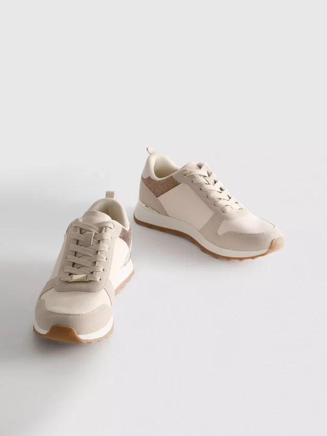Diamanta detail low-top sneakers