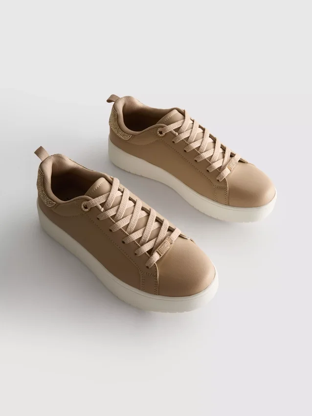 Diamanta low-top sneakers